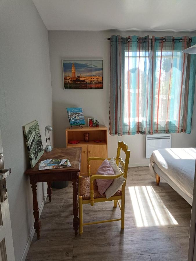 Chambres Tricastine Et Venise Saint-Paul-Trois-Chateaux Bagian luar foto