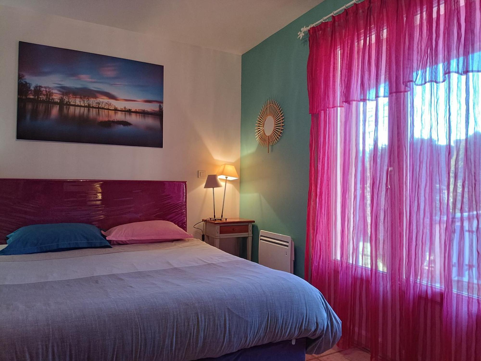 Chambres Tricastine Et Venise Saint-Paul-Trois-Chateaux Bagian luar foto